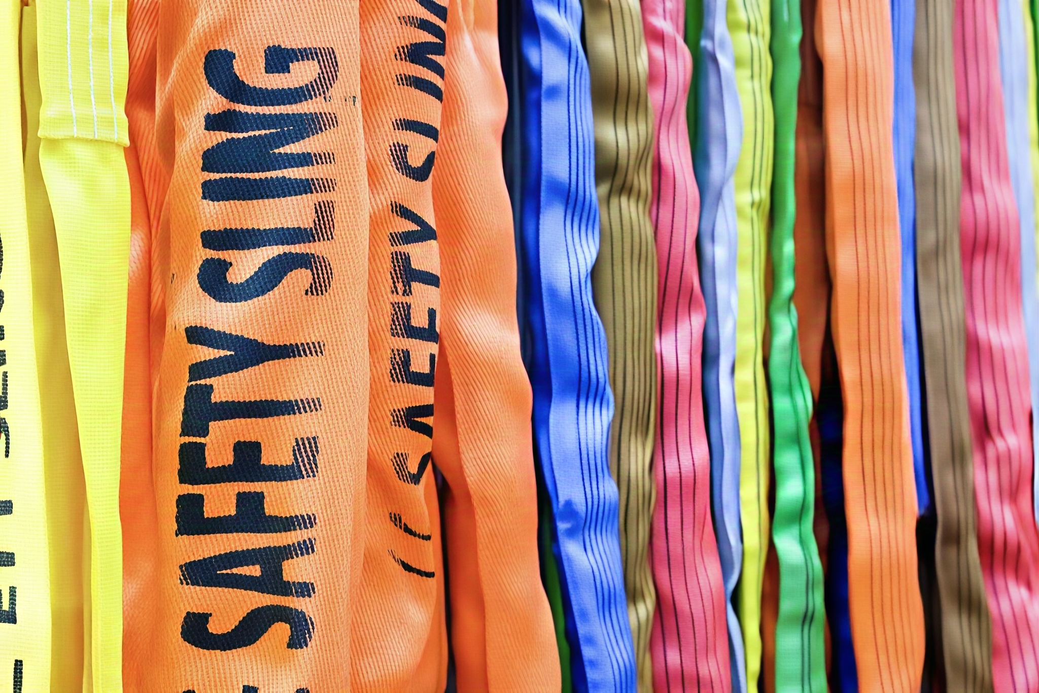 Round Sling vs. Flat Webbing Sling: uw ultieme handleiding voor het tillen van efficiëntie en veiligheid